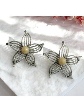 Starfish Shaped Faux Pearl 80's Silver Toned Vintage Clip On Stud Earrings